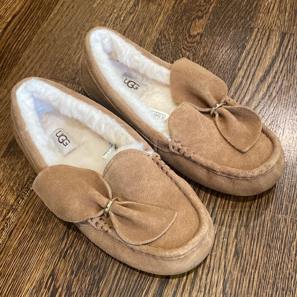 UGG Shoes - Ugg Moccasins